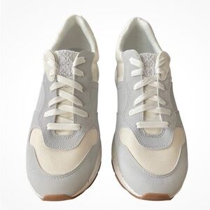 NWOT UGG smoke retrainer size 8